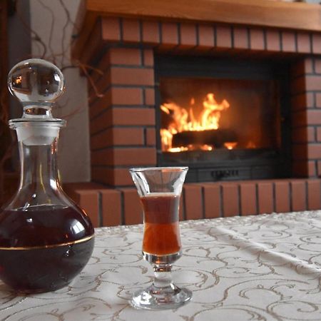 Pokoje Goscinne Na Skraju Puszczy Pogorzelce Ngoại thất bức ảnh